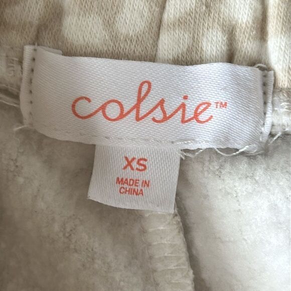 Colsie Leopard Print Fleece Shorts! - Picture 6 of 6